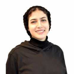  Zeynab Kaseb