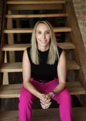 Whitney Roberts profile image