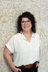  Julie Reader