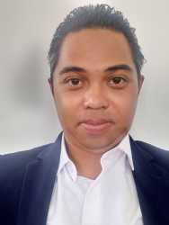  Davida Natolotra RAZAFINDRATSARAVAHY