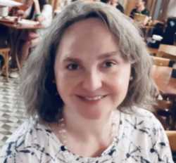  Claudia Balby