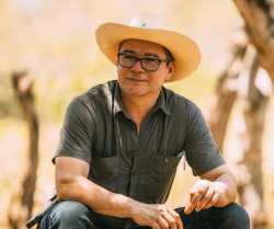  Reynaldo Hernández