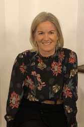  Andrea Linder