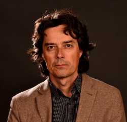  Miguel Vázquez-Liñán