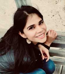  Evelyn Saavedra  Autry
