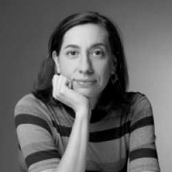 Dr Mariana Eva Perez