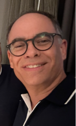  Larry Neale