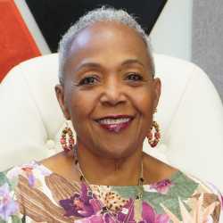 Tracey Williams-Dillard profile image