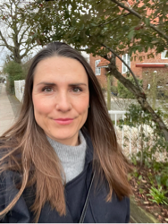  Stephanie Christensen